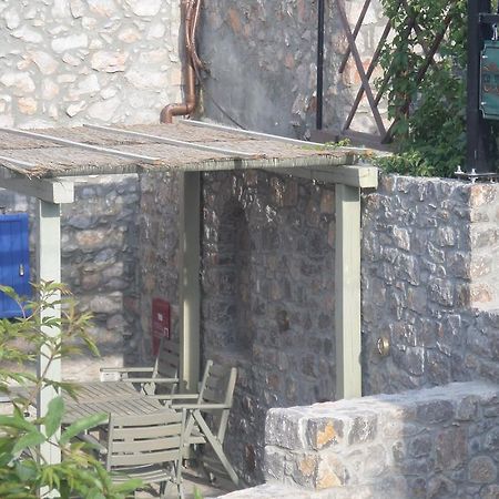 Apartamento To Petradi Avgonima Exterior foto